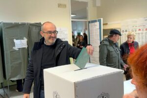 Oggi lo spoglio delle regionali sarde che aprono la partita delle Europee