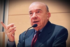 Ormai il potere (vero) decide chi ha diritti
