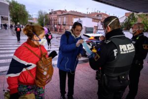 Madrid ammette: «Mascherine imposte in assenza di studi e relazioni tecniche»