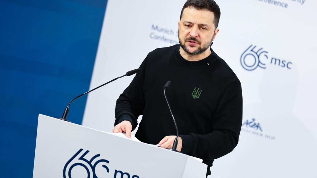 Zelensky strappa accordi sugli aiuti a Berlino e Parigi Ora tocca all’Italia