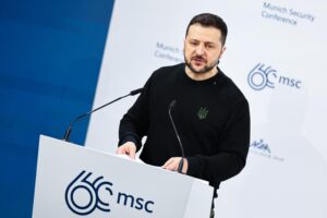 Zelensky strappa accordi sugli aiuti a Berlino e Parigi Ora tocca all’Italia