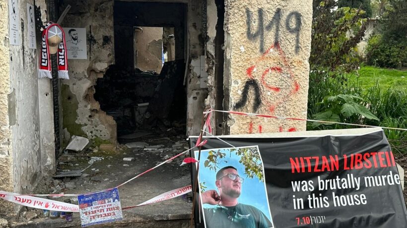 La casa di Nitzan Liebstein, brutalmente ucciso negli attacchi al kibbutz Kafr Aza (Stefano Piazza)
