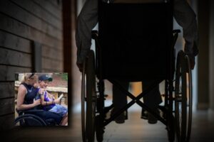 Paralizzata dopo il siero, le offrono l’eutanasia