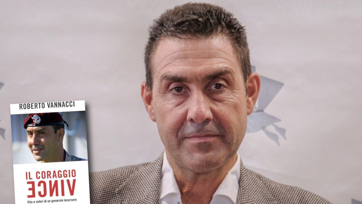 Vannacci annuncia la candidatura tra le righe del suo secondo libro