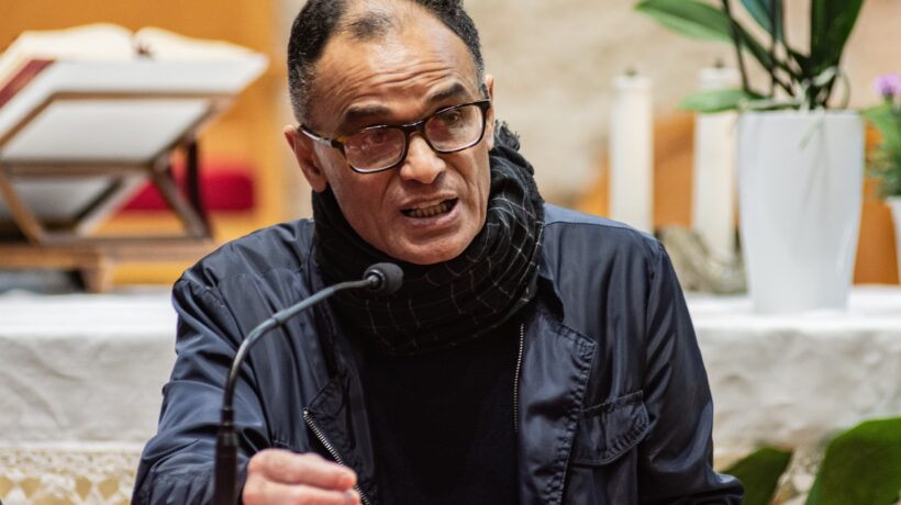 «Grave errore chiudere le classi per celebrare la fine del Ramadan»
