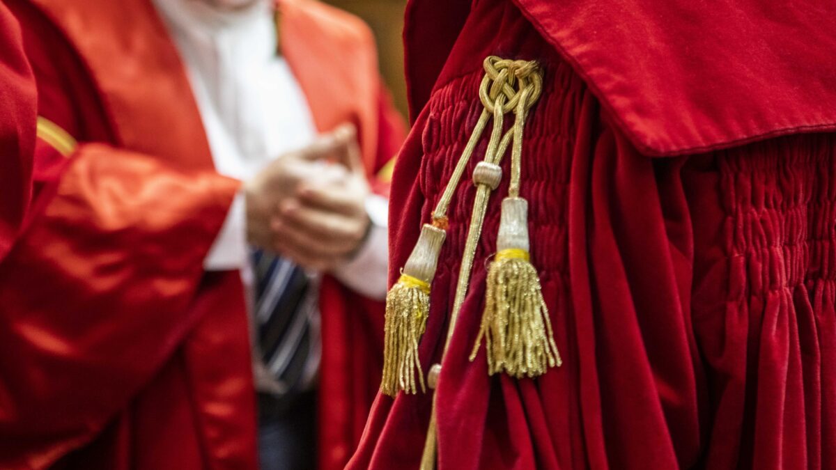I primi a non fidarsi dei magistrati sono i magistrati