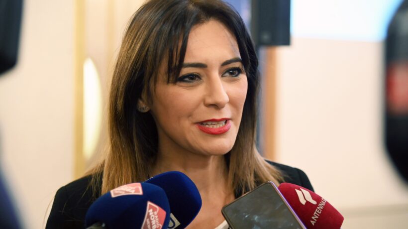 Donne dem furiose con la Schlein: «Chi tira la carretta resta fuori»