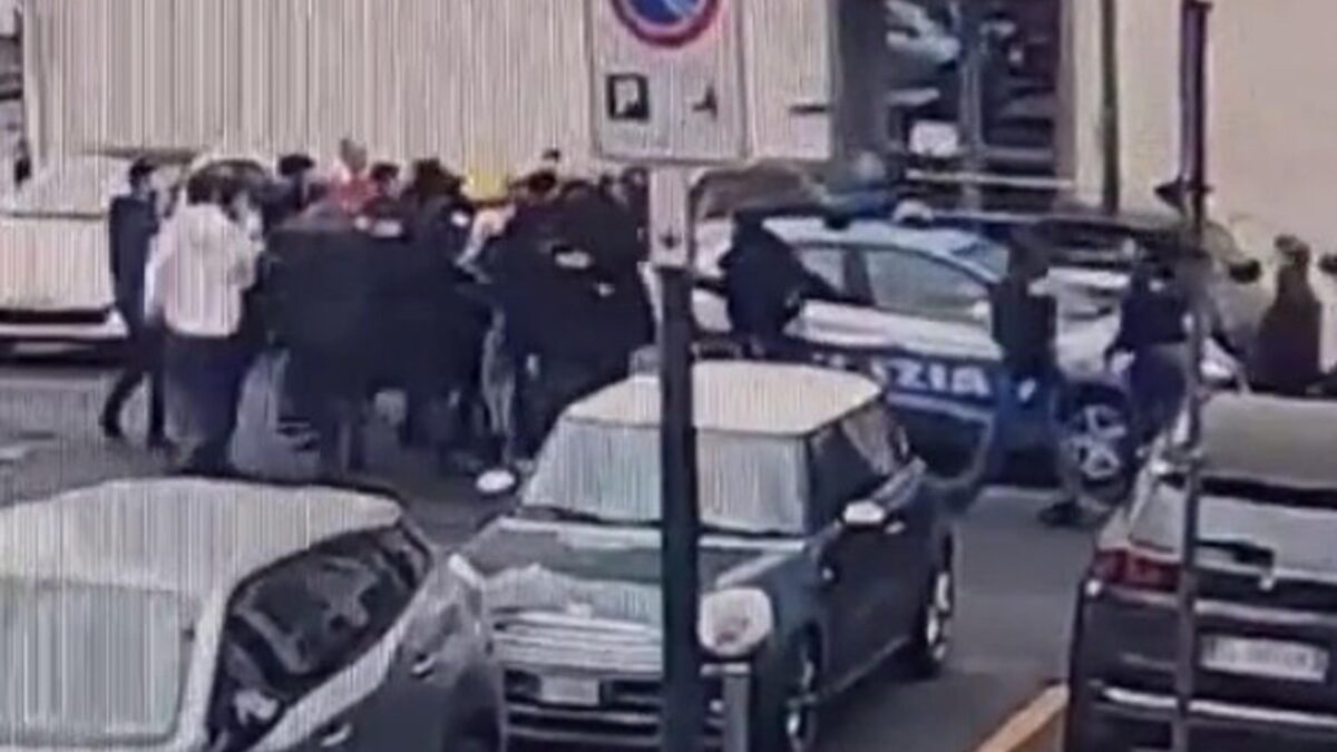 A Torino le compagne volevano liberare l’africano stupratore