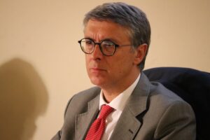 I pm Cantone e Melillo ora vogliono parlare a Copasir, Antimafia e Csm