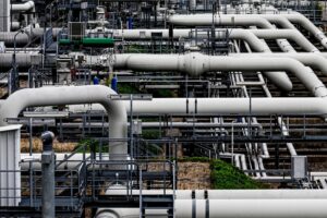 Metano, petrolio e uranio arricchito. Bruxelles finge di mollare Mosca