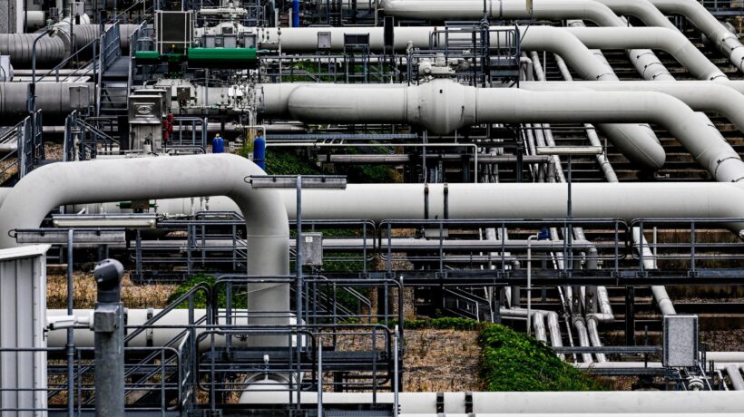 Metano, petrolio e uranio arricchito. Bruxelles finge di mollare Mosca