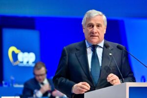 Fdi consolida il primato, Fi vola mentre la Lega non può esultare
