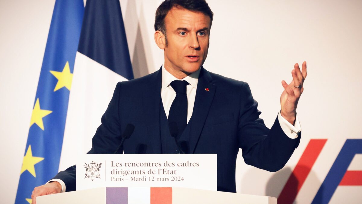 Dopo l’aborto Macron apre all’eutanasia
