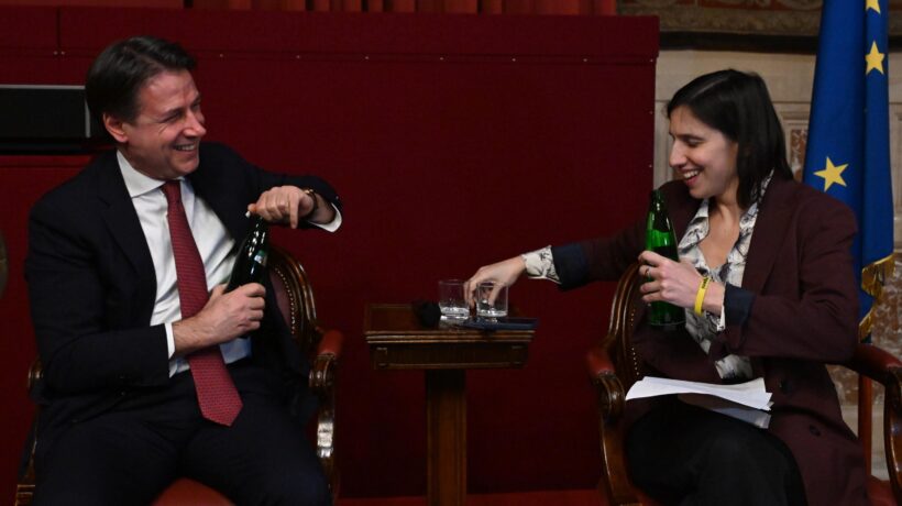 Le case degli italiani nel mirino di Pd e M5s