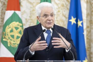Mattarella lo ammette: pandemia usata per attribuire più potere all’Ue