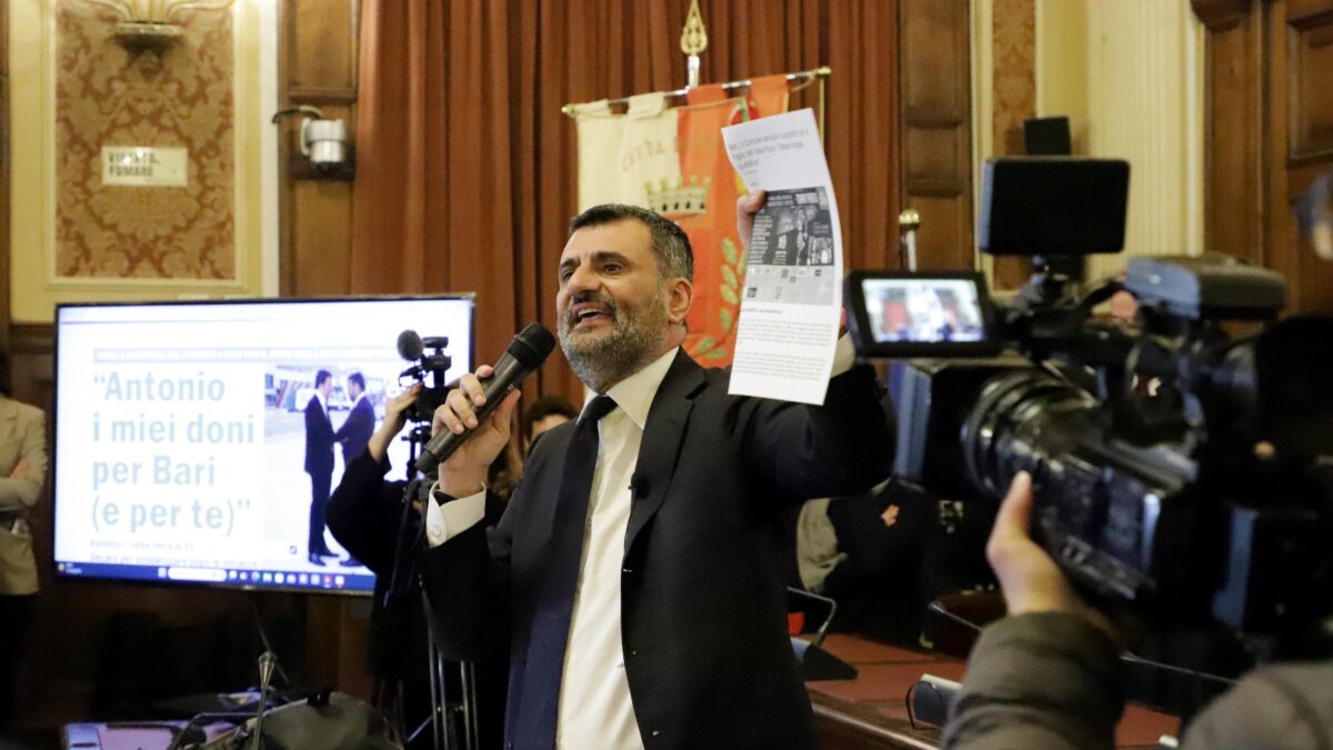 La Bari dem in odore di mafia e i compagni perdono la testa