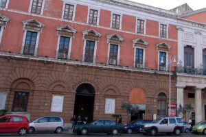 Rischio scioglimento del Comune di Bari. Decaro perde la testa «Atto di guerra»