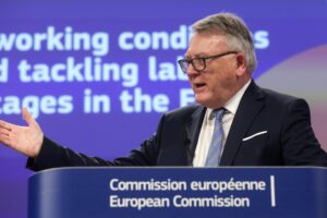 Più occupazione, meno produttività. Ma la risposta Ue è l’immigrazione