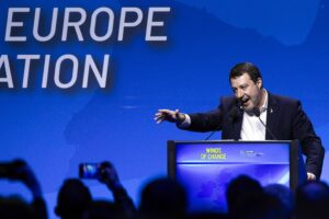 La Lega serra le fila in vista delle urne. Le Pen incalza Meloni: «Sosterrai Ursula?»
