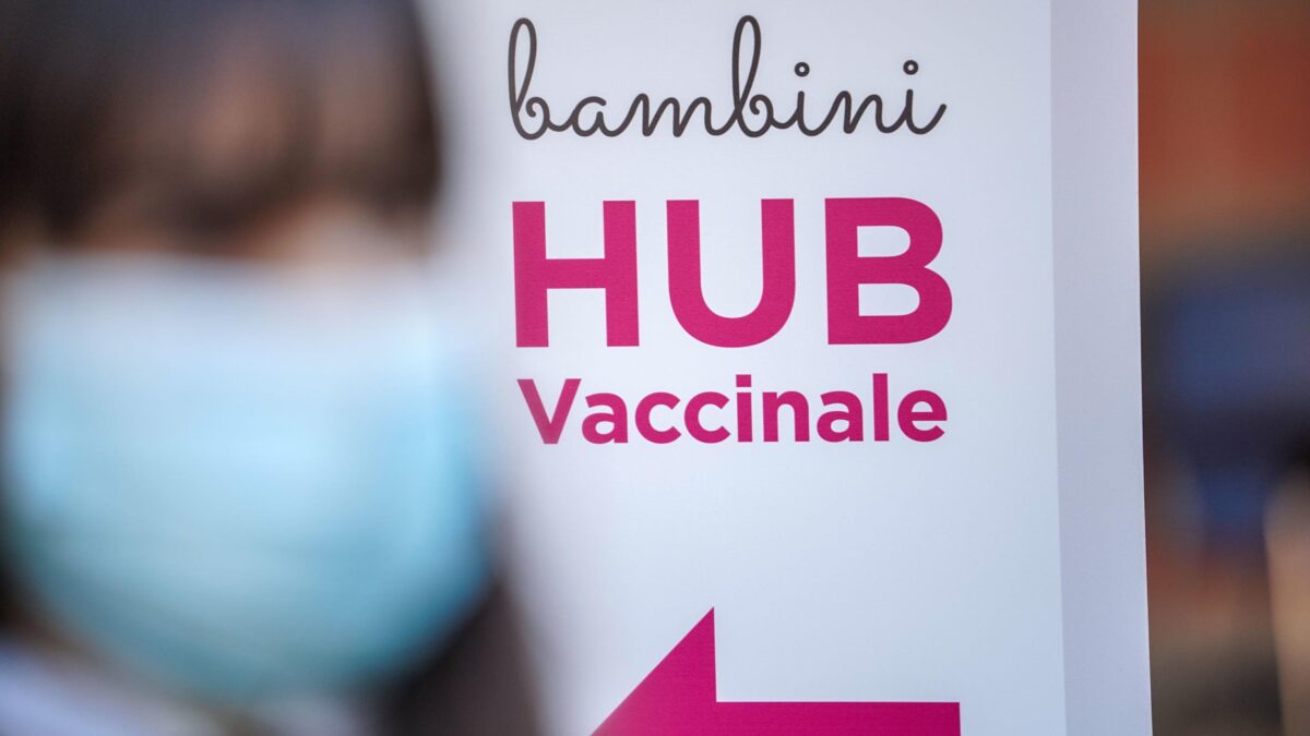 La gara tra Pfizer e Moderna ora si gioca sul business del vaccino per i neonati