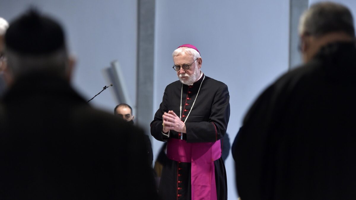 Dopo il rinnovo dell’intesa sui vescovi il Vaticano sogna pure un ufficio in Cina