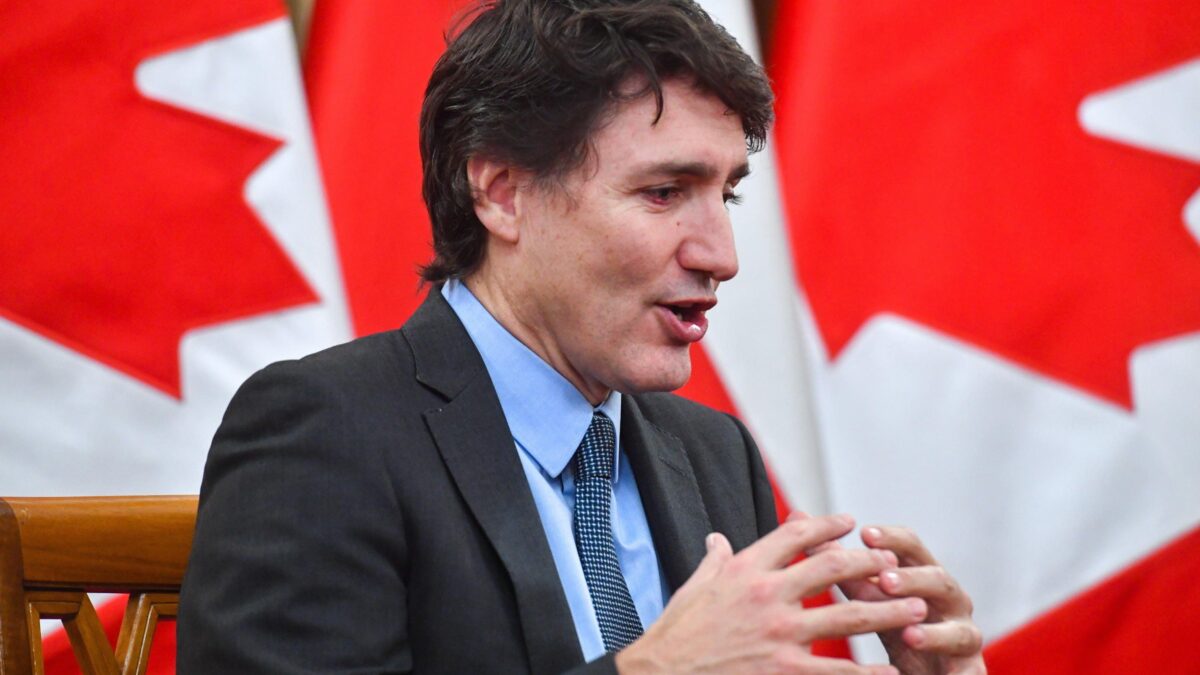 Pensi una cattiveria? Trudeau ti arresta