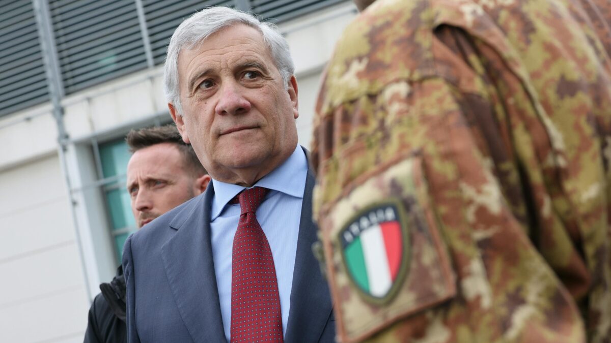 Antonio Tajani: «Le fughe in avanti di Macron possono dividere l’Europa»