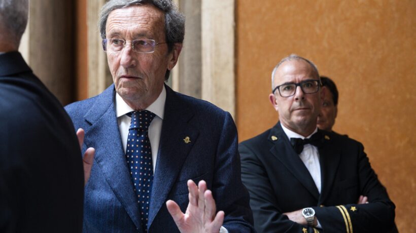 Il caso Fini è la lapide della stampa asservita