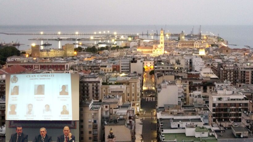 Ecco la famiglia «visitata» dal leader dem
