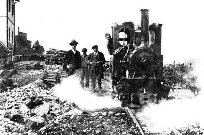 Ferrovia «Decauville» scartamento 600mm. in servizio durante la costruzione della «Direttissima» (Courtesy Artestampa editore)