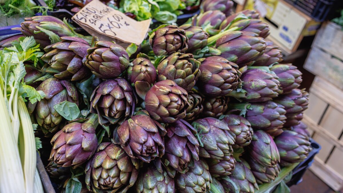 Gli 007 del cibo ascoltati alla Camera: «Carciofi egiziani e formaggio lituano spacciati come italiani»