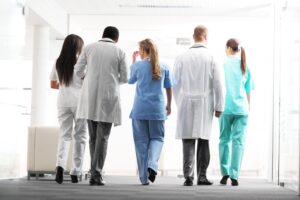 Gli Ordini applaudirono i diktat. Ora rispondano dei danni causati