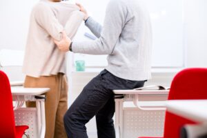 Botte ai professori: un’aggressione ogni due giorni