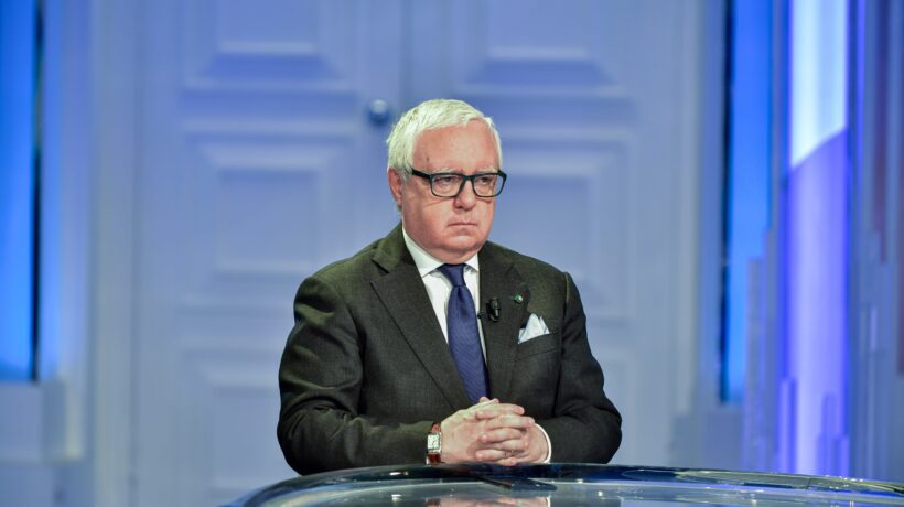 Facciamo valere la voce della ragione di fronte agli «esperti» con l’elmetto