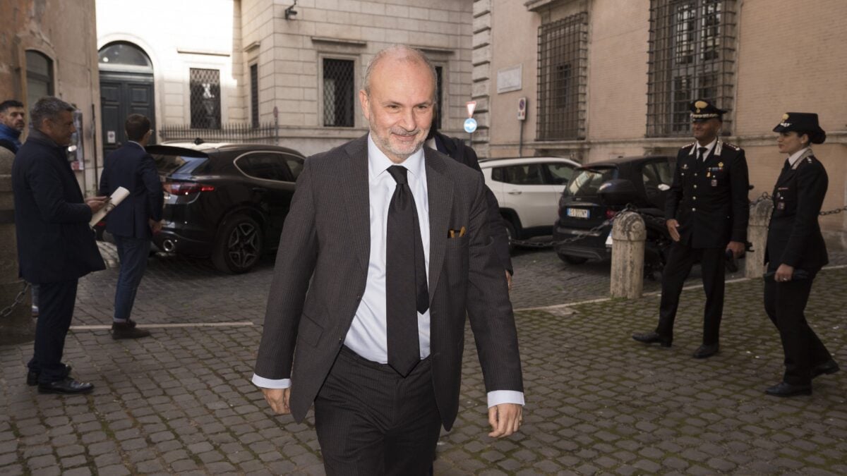Beffa per i danneggiati dal vaccino. Zero euro: il rimborso non è previsto