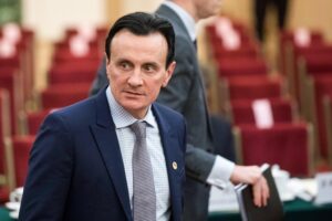 Astrazeneca nega l’aumento al ceo