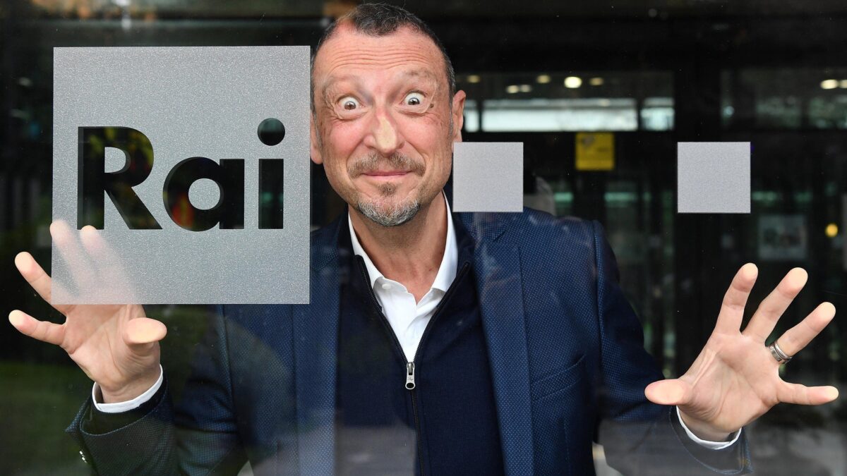 Buchi in programmi, sponsor e pubblico. La Rai già ammaccata perde pure Amadeus