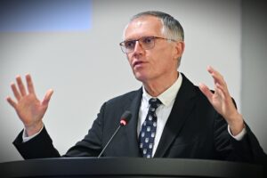 A «Mirafuori» non si produce più mentre Tavares intasca 36 milioni