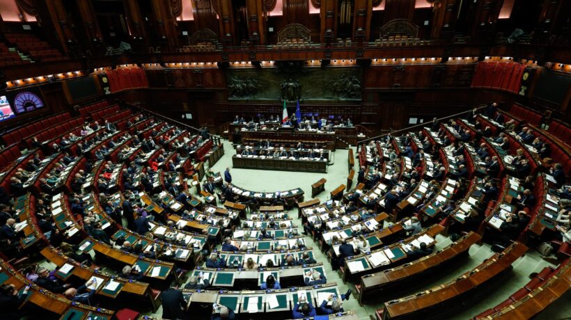 Aborto, pure sull’aiuto a costo zero le opposizioni strillano per niente
