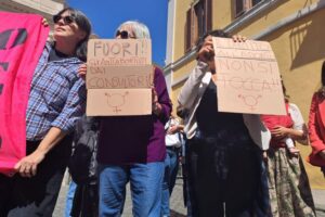 Leggete in tv anche la legge sull’aborto: tutta…