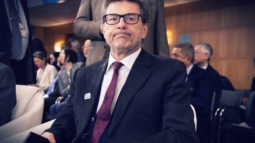 Sì al Patto di stabilità senza l’ok italiano. Destra e sinistra rompono col governo