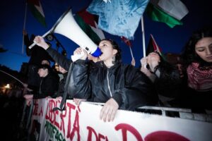 L’antifascismo in assenza di fascismo serve a guadagnare potere (e soldi)