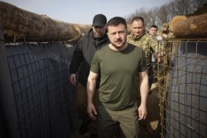 Zelensky bombarda ancora il petrolio russo