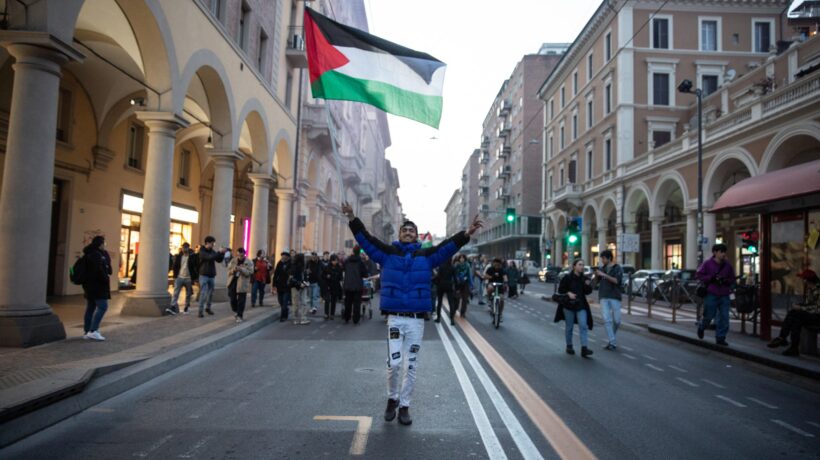 Hanno rapporti coi peggiori regimi, sabotano solo Israele