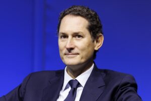Ricatto Agnelli: niente soldi? E noi chiudiamo la fabbrica