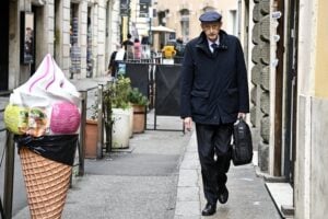 Caro Fassino, ma che ci fa lei alle donne?