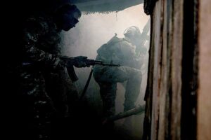 Nei campi in cui Kiev addestra i civili a diventare soldati
