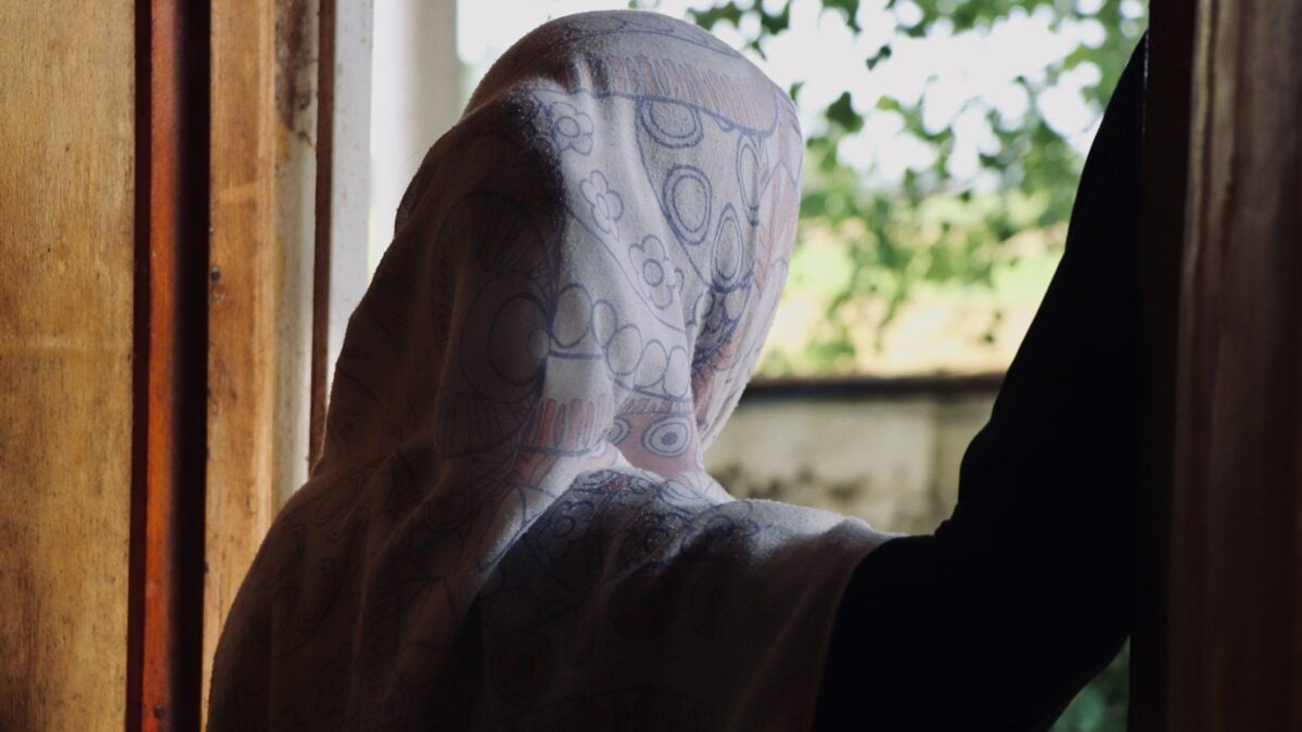 Teheran annuncia una nuova stretta sull’hijab