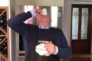 Le pillole di galateo di Petra e Carlo: quando si beve il caffè