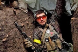 Nelle file di Kiev c’è un guru neonazi